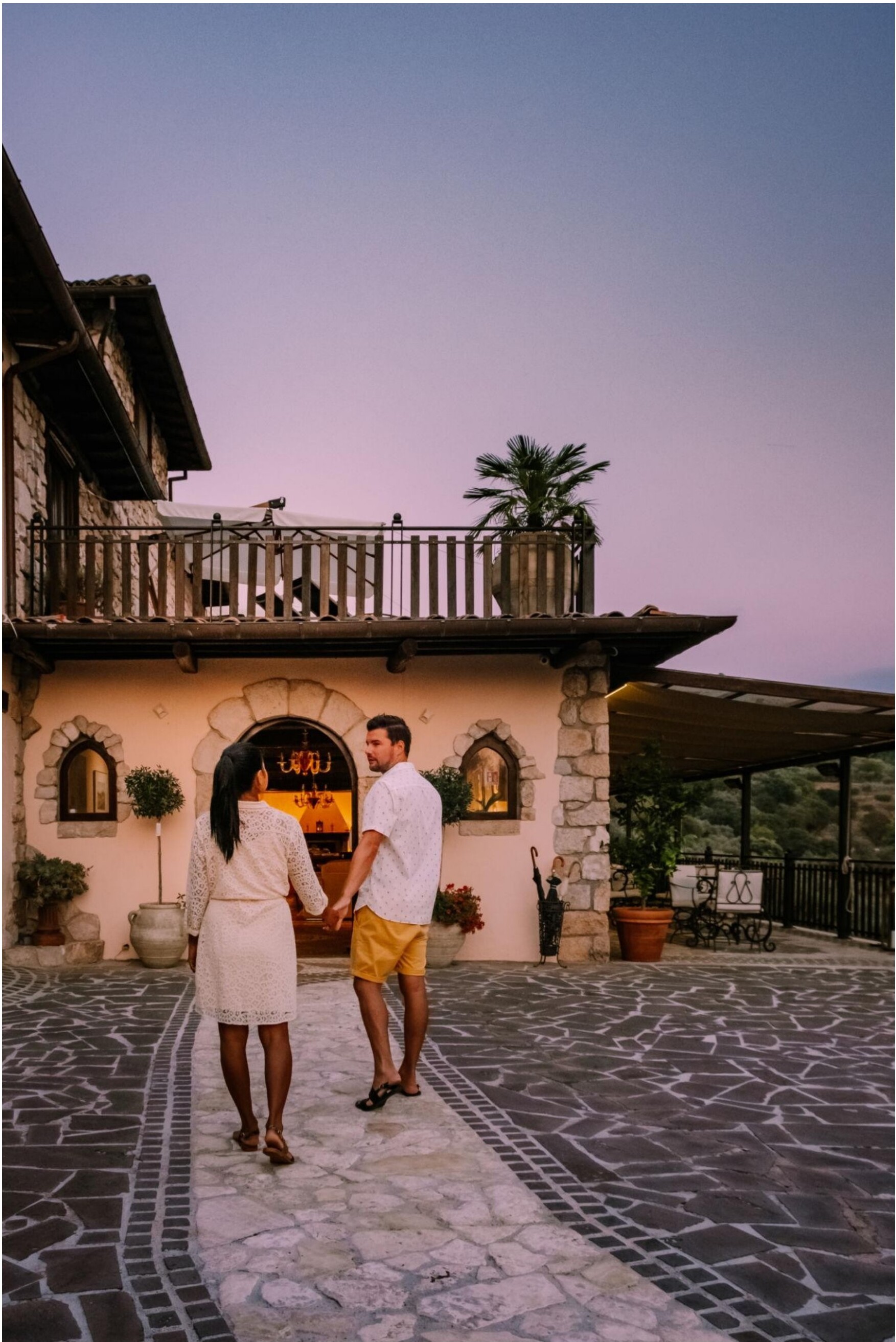 An evening in a Tuscan villa